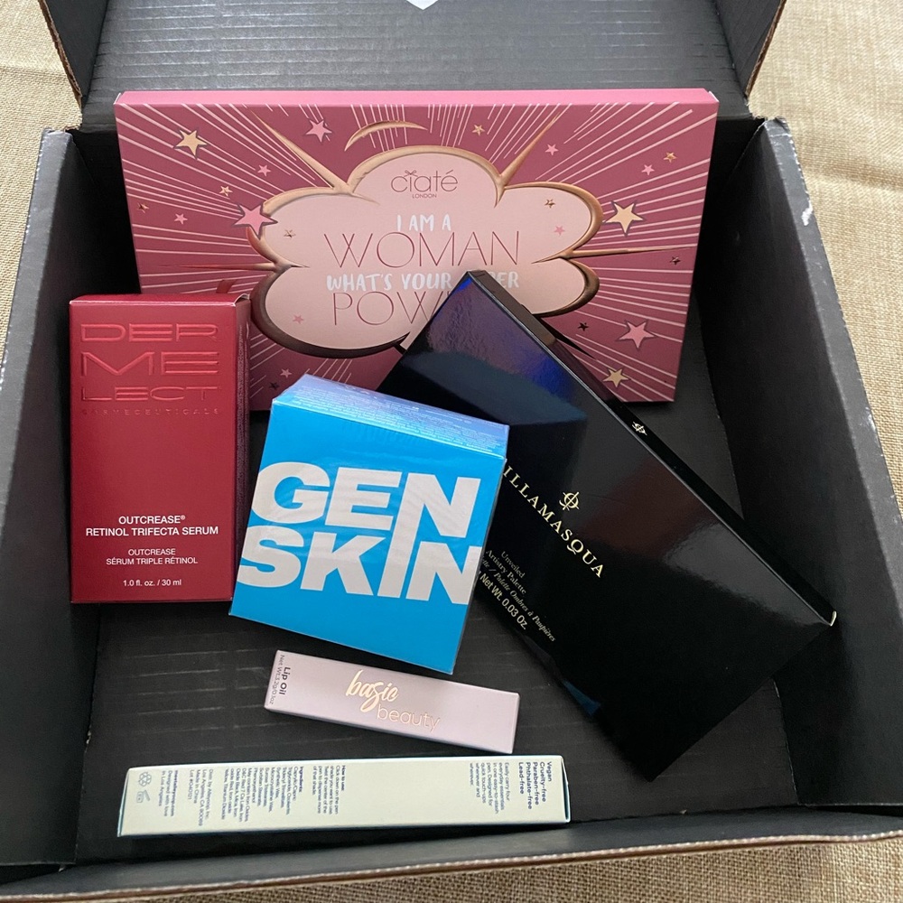 Boxy charm make up box. All new items just opened to take pics.